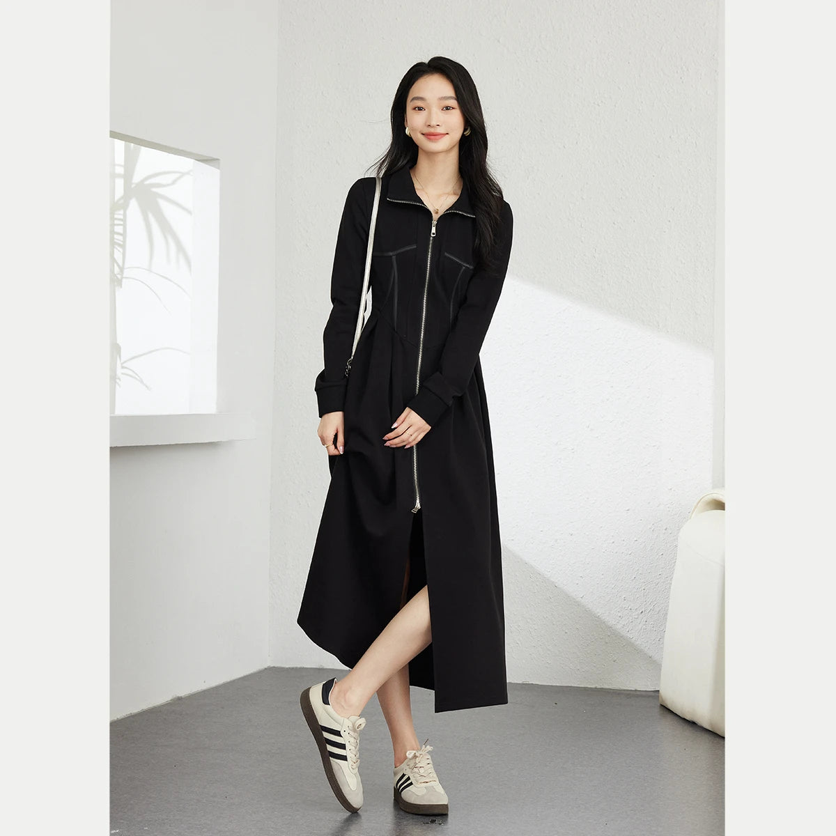 Contrast-Piping Zip-Front Midi Dress