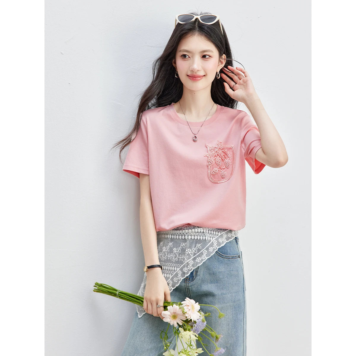 Crest-Embroidered Crew-Neck Tee
