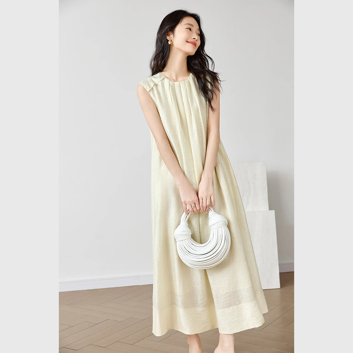 Sleeveless Pleated Shift Midi Dress