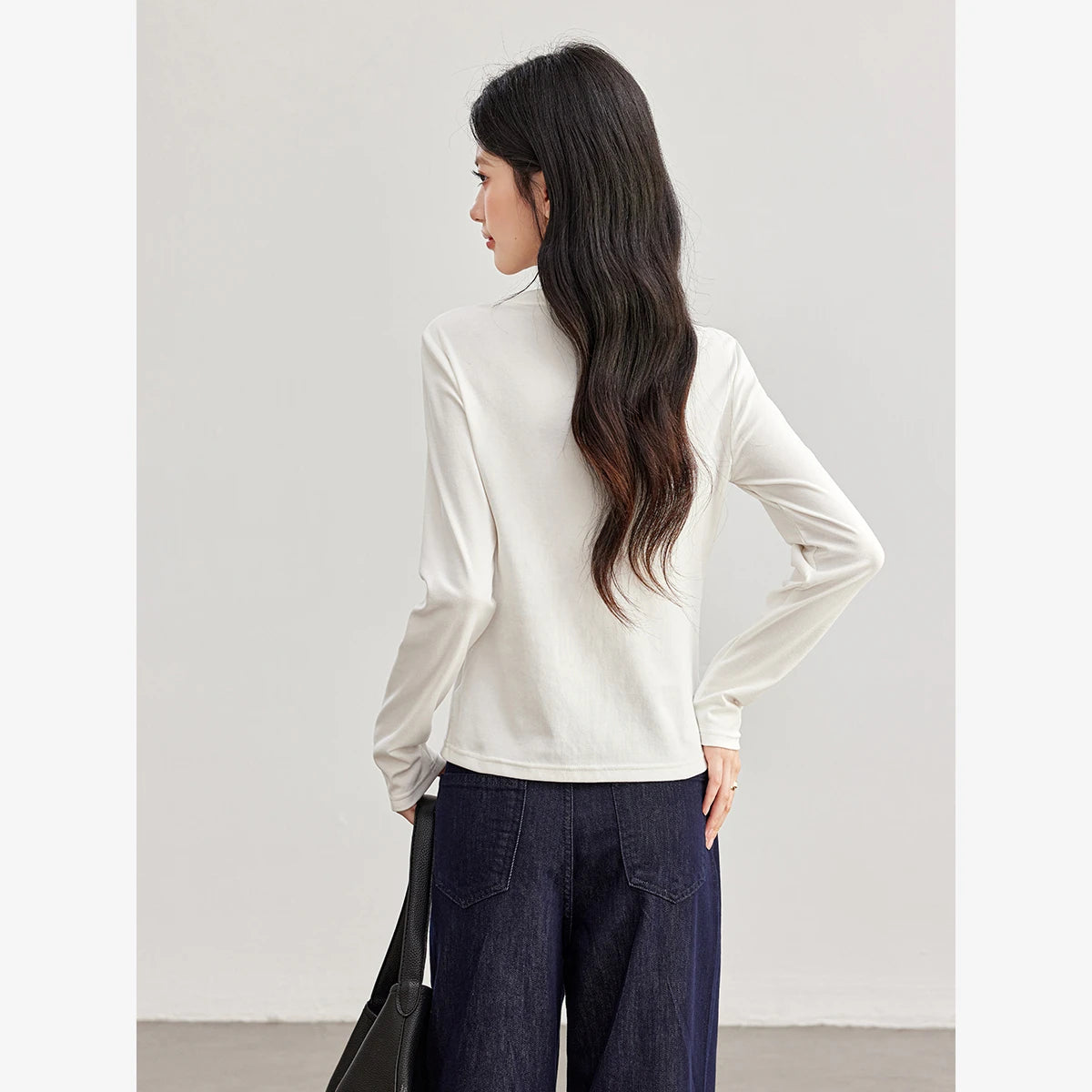 Embroidered Crew-Neck Long-Sleeve Tee