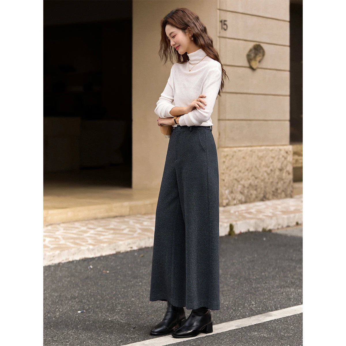 Cropped Wide-Leg Trousers