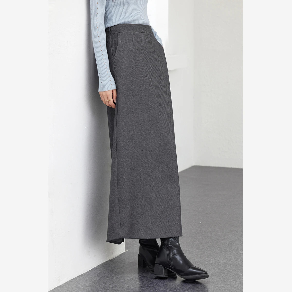 Back-Slit Straight Maxi Skirt