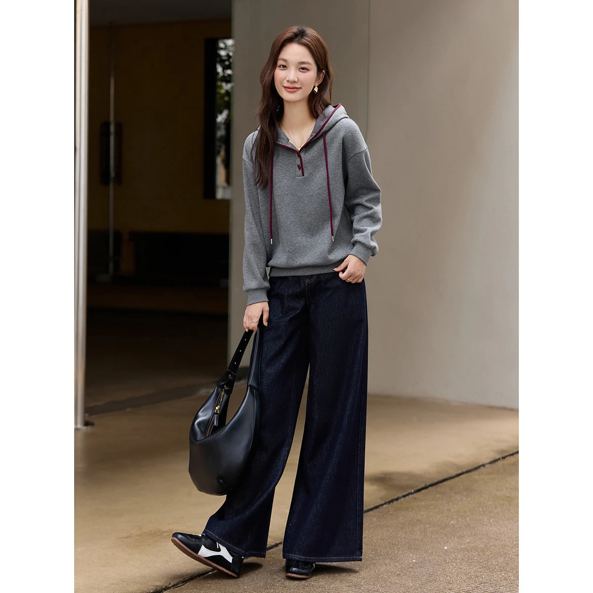 Contrast-Drawstring Pullover Hoodie