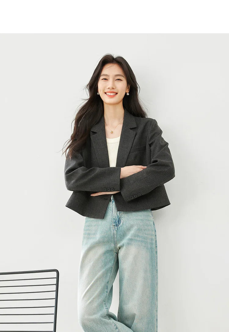 Cropped Notched Blazer