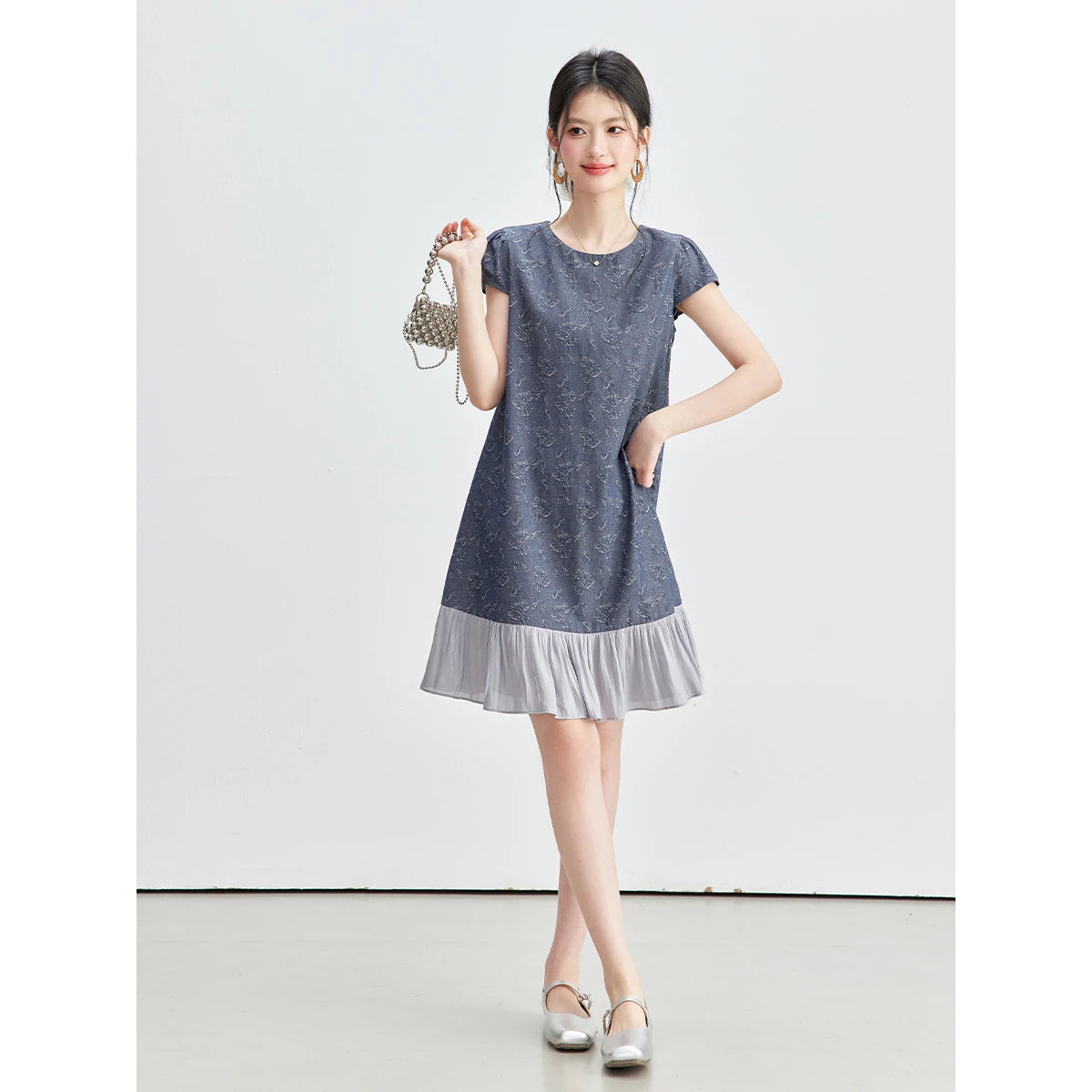 Ruffle-Hem Short-Sleeve Shift Dress
