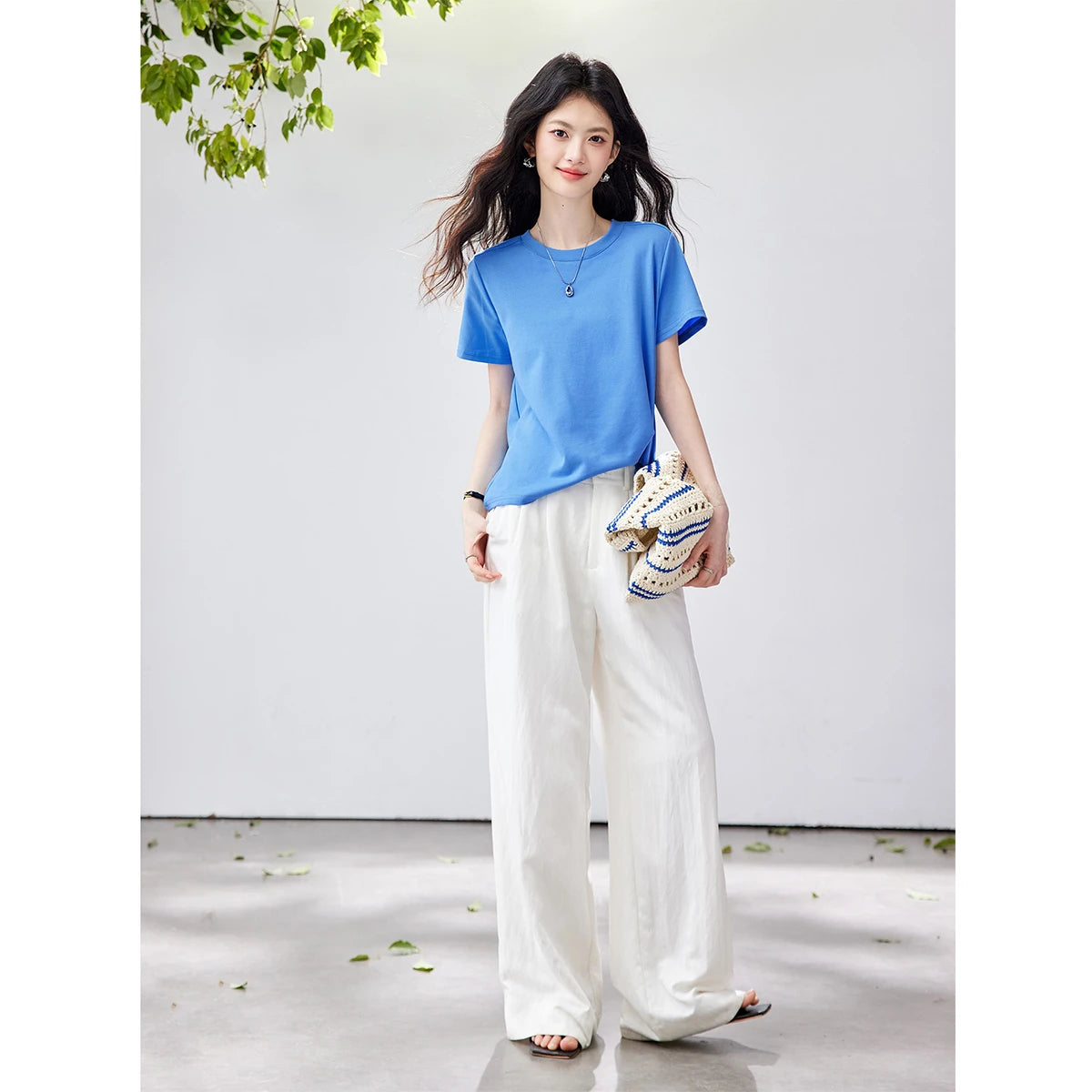 Minimal Cropped Crew-Neck Tee