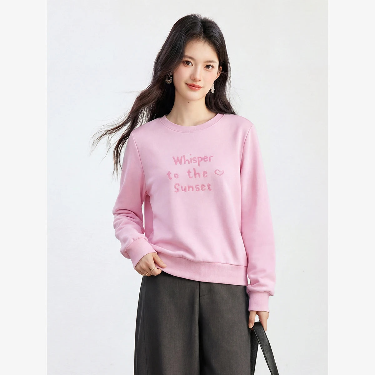 Letter Graphic Crew-Neck Sweatshirt