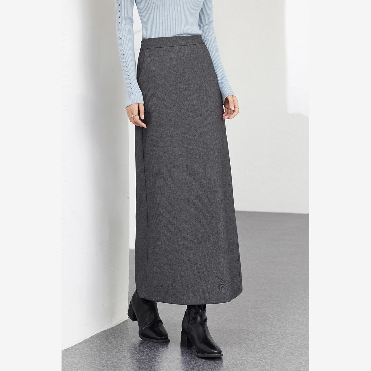 Back-Slit Straight Maxi Skirt