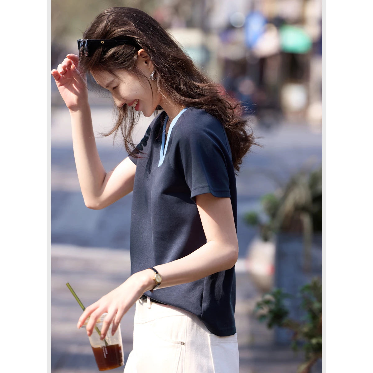 Contrast V-Neck Short-Sleeve Tee
