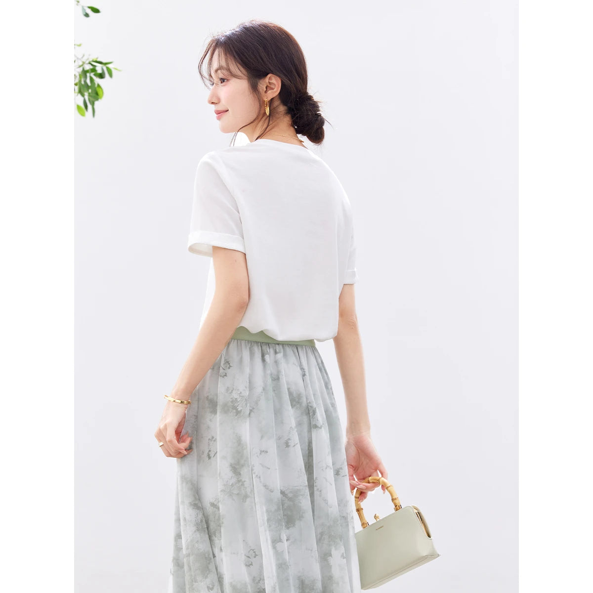 Asymmetric Frog-Button Short-Sleeve Tee